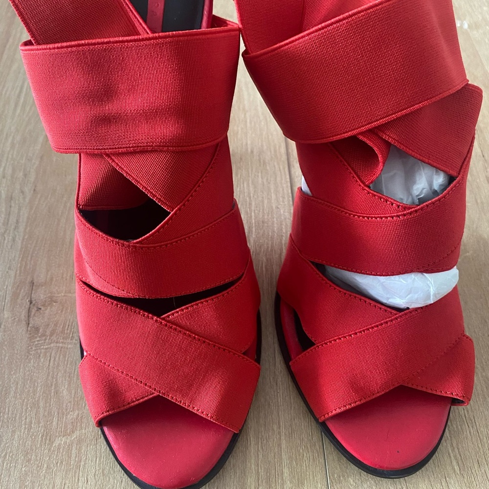 Zara scrappy heels